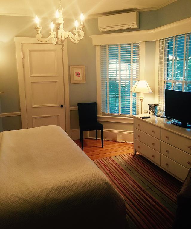 Crocker House Inn Vineyard Haven Pokoj fotografie